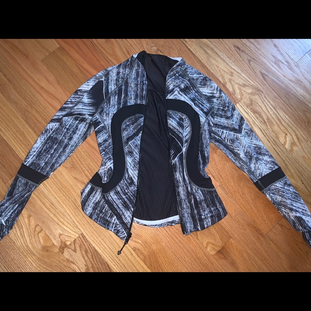 Lululemon reversible athletic jacket